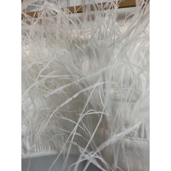 Blue B Collection Feather Crop Top White Sleeveless Party Clubbing Medium - Picture 3 of 7